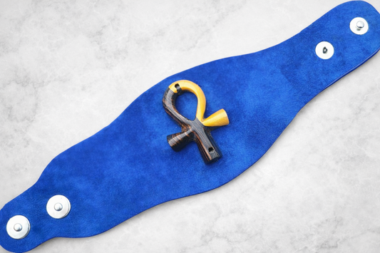 Manchette Ankh daim cuir ébène - bleu