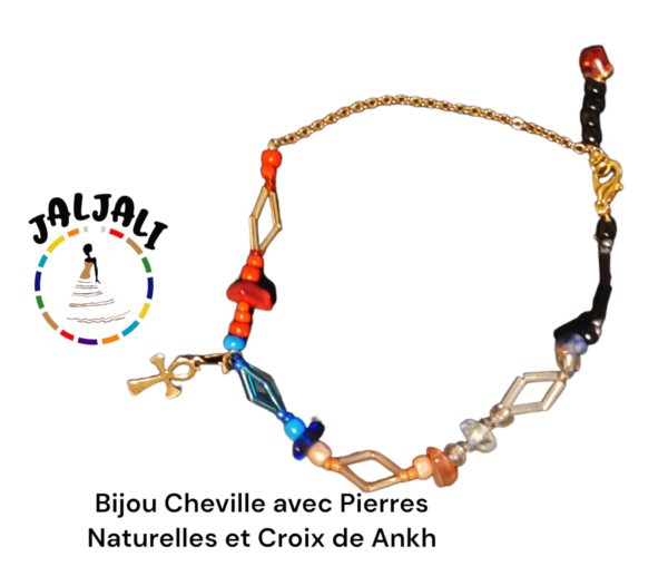 Bracelet cheville pour l'été. Unique en son genre avec ses pierres naturelles, chaîne inoxydable ,cauris perles en verre y compris la croix de Ankh, symbole spirituel de l'Egypte antique.